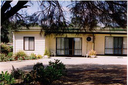  Sydneys Hotel