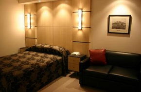 Ashwood VIC Sydneys Hotel