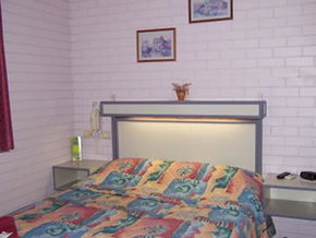 Sun Centre Motel - Sydneys Hotel 2