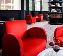 Pacific International Suites Parramatta - Sydneys Hotel 1