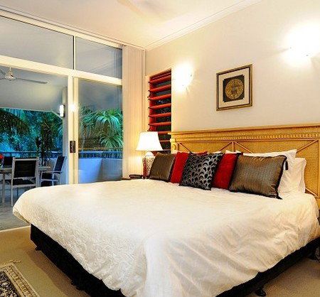 Oasis At Palm Cove - Sydneys Hotel 4