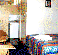 Hawaiian Sands Motor Inn