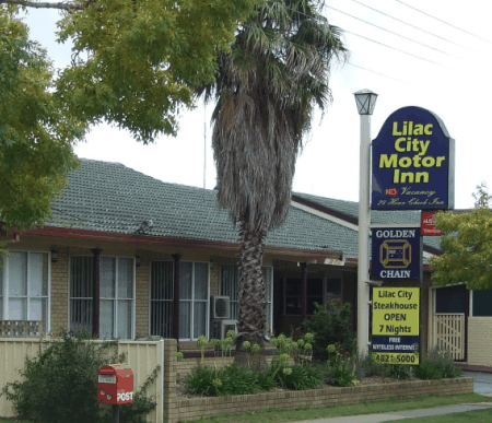 Lilac City Motor Inn  Streakhouse - Sydneys Hotel