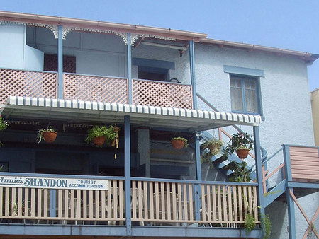 Annies Shandon Inn - Sydneys Hotel 0