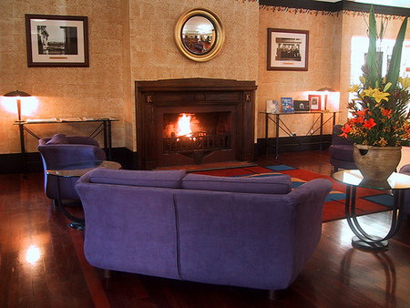  Sydneys Hotel