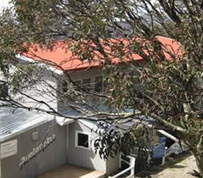 Avalanche Ski Lodge - Sydneys Hotel 1