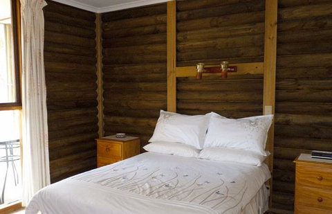 Emu Holiday Park - Sydneys Hotel 4