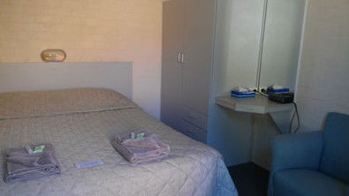 African Reef Beach Resort - Sydneys Hotel 3