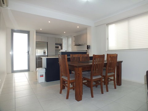 Pacific Marina Apartments - Sydneys Hotel 10