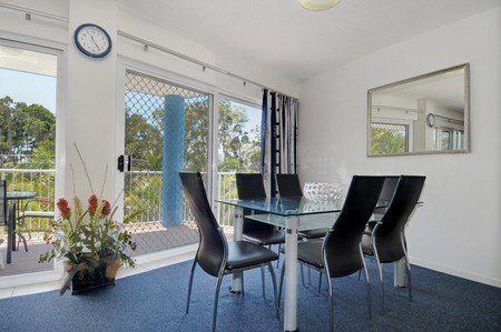 White Crest Luxury Apartments - Sydneys Hotel 2