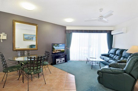 White Crest Luxury Apartments - Sydneys Hotel 5