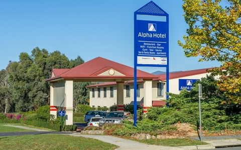 Alpha Hotel Canberra - Sydneys Hotel 0
