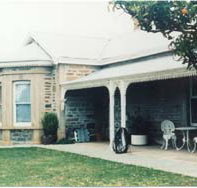 Wroxton Grange - Sydneys Hotel