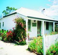 Sarah's Cottage - Sydneys Hotel