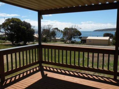 Kiandra Beach House - Sydneys Hotel 1