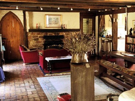 Wuthering Heights - Bronte Manor - Sydneys Hotel 2