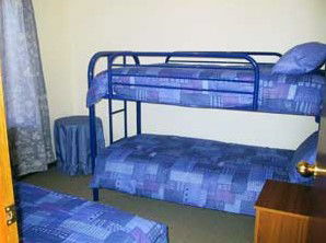 Seabreeze Accommodation - Sydneys Hotel 1