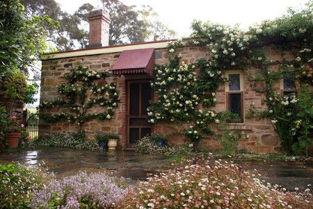 The Heritage Garden - Sydneys Hotel 1
