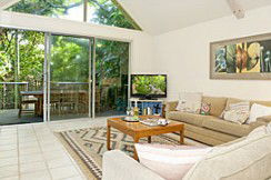 Absolute Beachfront Belongil Summerhouse - Sydneys Hotel 0