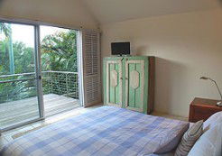 Absolute Beachfront Belongil Summerhouse - Sydneys Hotel 3