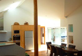 Akasha Beach Retreat - Sydneys Hotel 0