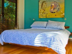 Akasha Beach Retreat - Sydneys Hotel 4