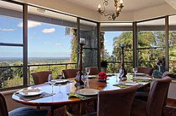 Amazing Views - Sydneys Hotel 1