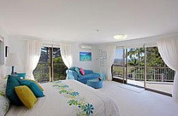 Amazing Views - Sydneys Hotel 2