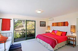 Amazing Views - Sydneys Hotel 3