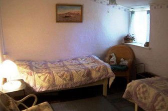 Lavender Cottage Bed And Breakfast Accommodation - Sydneys Hotel 4