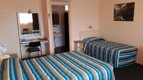 Highway One Motel Port Augusta - Sydneys Hotel 3