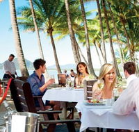 Paradise On The Beach Resort - Sydneys Hotel