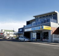 Penguin Waterfront Escape - Sydneys Hotel