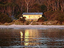 Book White Beach Accommodation Vacations Sydneys Hotel Sydneys Hotel
