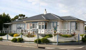 Freycinet Waters - Sydneys Hotel 5