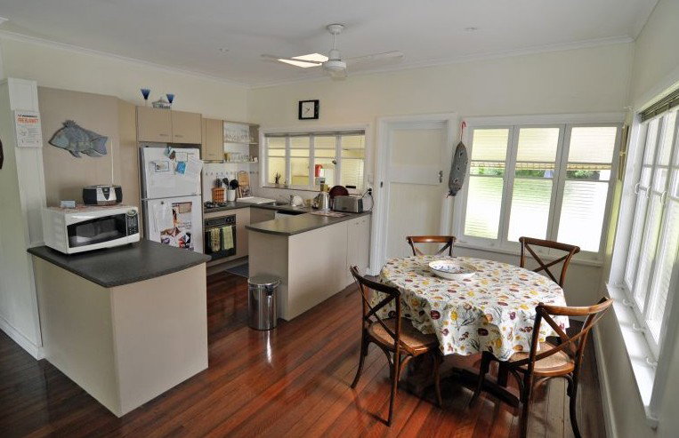 Bungalow QLD Sydneys Hotel