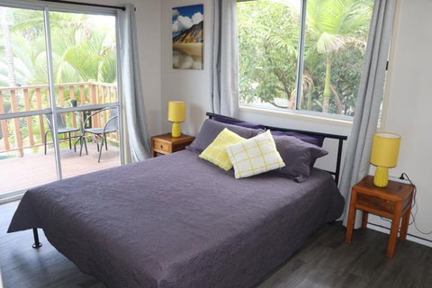 Pippies Beachhouse - Sydneys Hotel 2