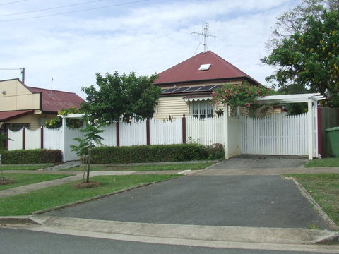Kin Kin Manor - Sydneys Hotel 3