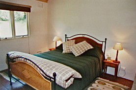 Figlea Cottages - Sydneys Hotel 4