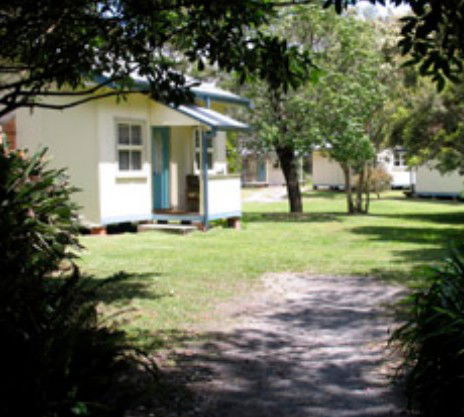 At The Springs Cottages - Sydneys Hotel 4