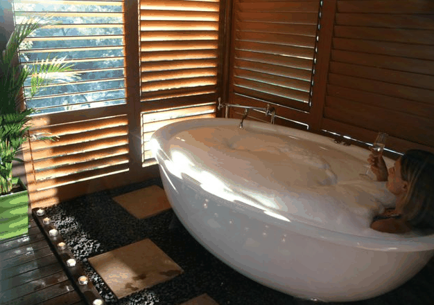 Ripples on the Creek - Sydneys Hotel