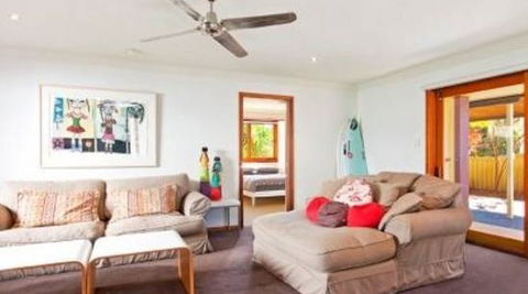 A Surfers Rest - Sydneys Hotel 1