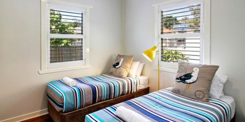 A Summer Cottage - Sydneys Hotel 1