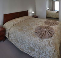 Chasin Opal Holiday Park - Sydneys Hotel