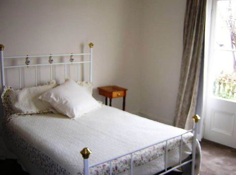 Cooma Cottage - Accommodation - Sydneys Hotel 1