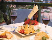 Aqualuna Beach Resort - Sydneys Hotel 4