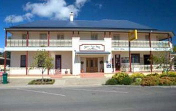 Apsley Arms Hotel - Sydneys Hotel 1
