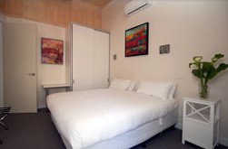 A Colourcity Apartments - Sydneys Hotel 3