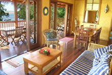 1770 Beach Shacks - Sydneys Hotel 3