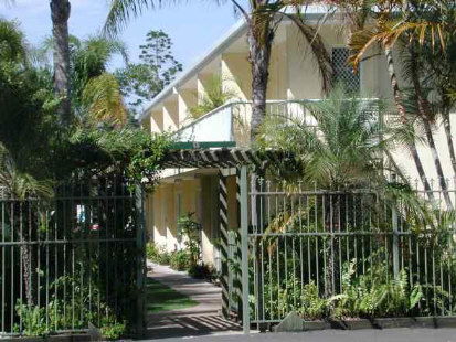 Bayshores Holiday Apartments - Sydneys Hotel 0